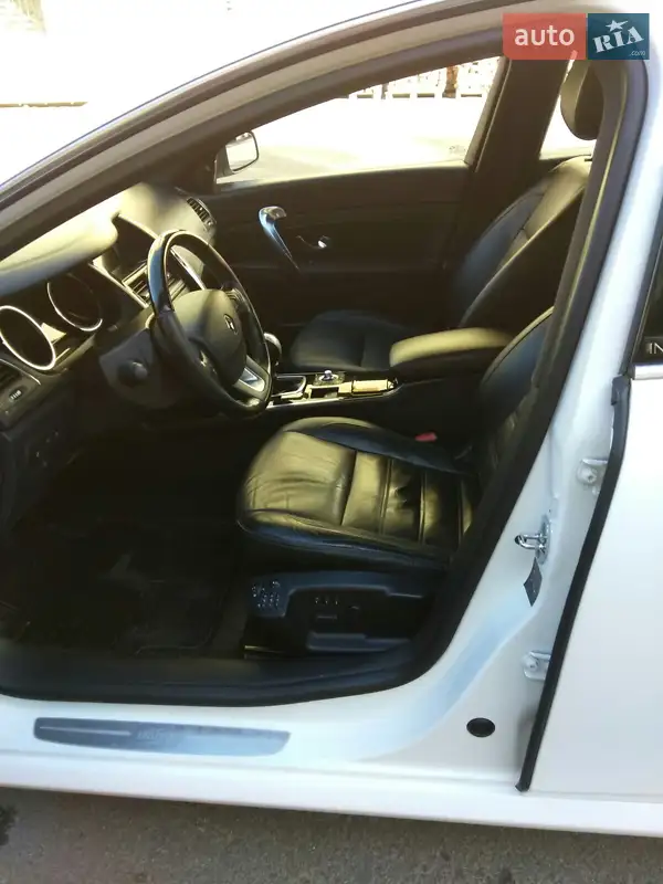 Renault Latitude 2014