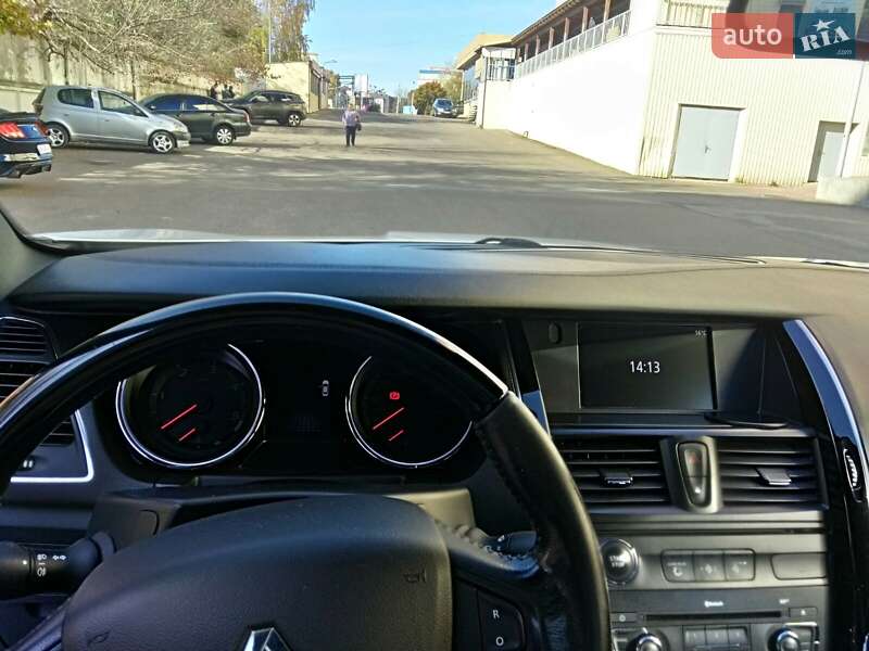 Седан Renault Latitude 2014 в Ровно