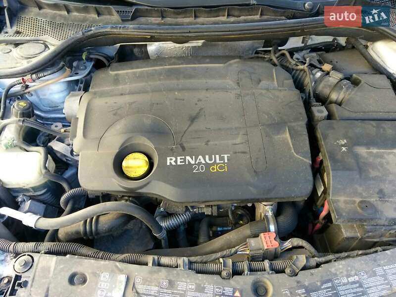 Седан Renault Latitude 2014 в Ровно