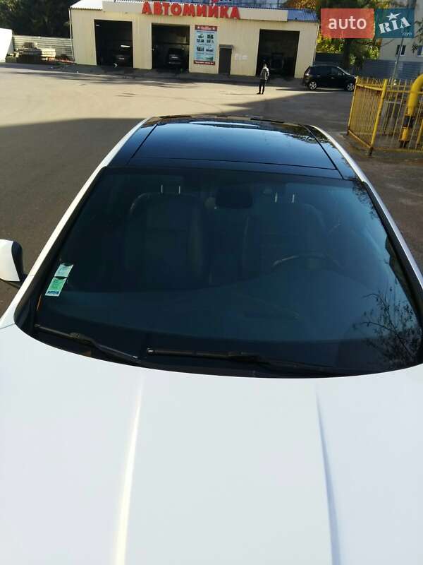 Седан Renault Latitude 2014 в Ровно