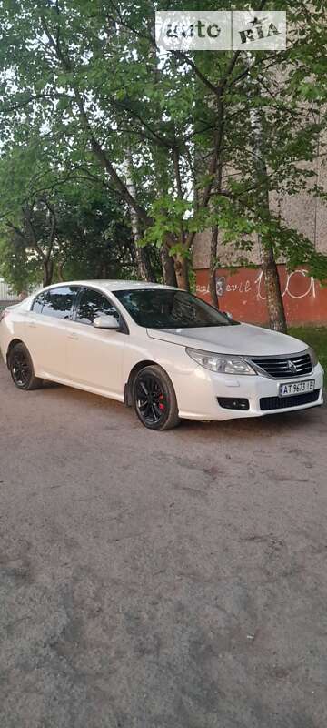 Седан Renault Latitude 2012 в Богородчанах