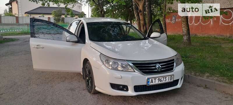 Седан Renault Latitude 2012 в Богородчанах