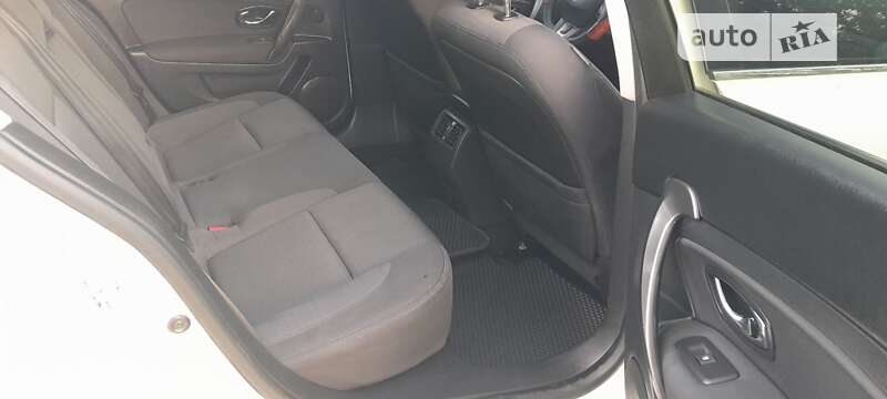 Седан Renault Latitude 2012 в Богородчанах