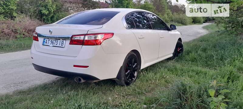 Седан Renault Latitude 2012 в Богородчанах