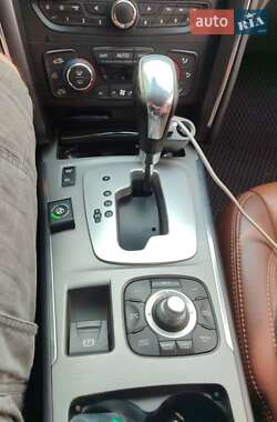 Седан Renault Latitude 2012 в 