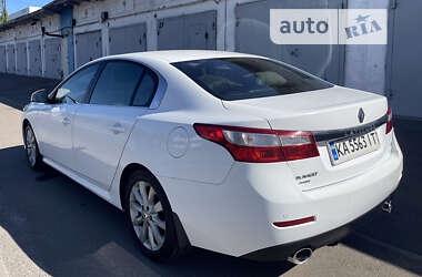 Седан Renault Latitude 2013 в Киеве