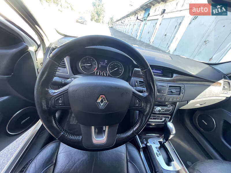 Седан Renault Latitude 2013 в Києві