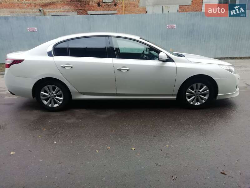 Седан Renault Latitude 2011 в Сумах фото 2 Седан Renault Latitude 2011 в Сумах