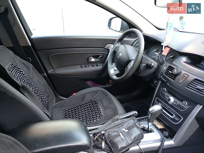 Седан Renault Latitude 2011 в Сумах фото 21 Седан Renault Latitude 2011 в Сумах