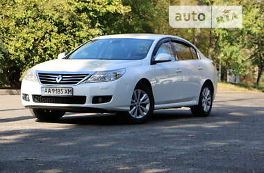 Седан Renault Latitude 2011 в Киеве