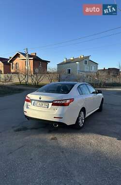 Седан Renault Latitude 2011 в Полтаві