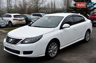 Седан Renault Latitude 2012 в Києві