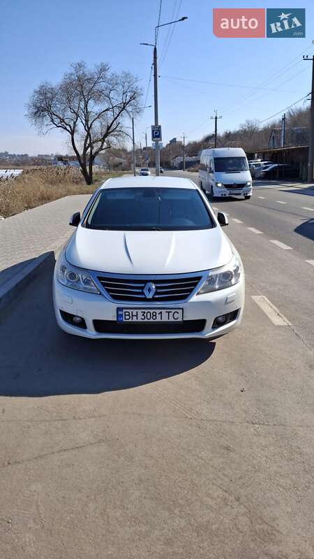 Renault Latitude 2013