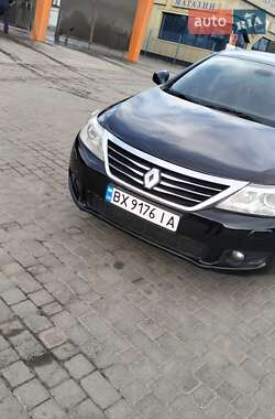 Седан Renault Latitude 2011 в 