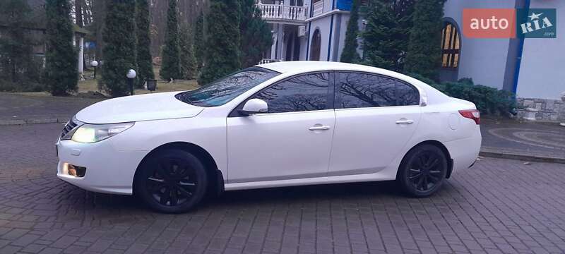 Седан Renault Latitude 2012 в Богородчанах