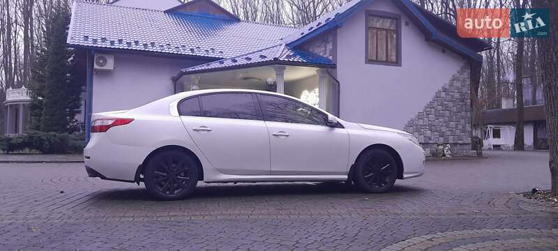 Седан Renault Latitude 2012 в Богородчанах