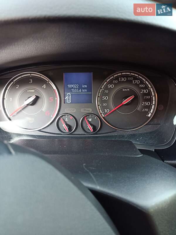 Седан Renault Latitude 2015 в Калиновке