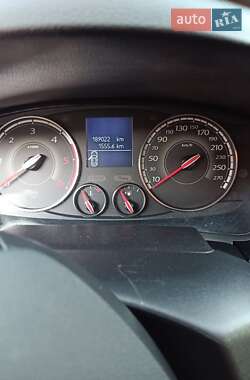 Седан Renault Latitude 2015 в 