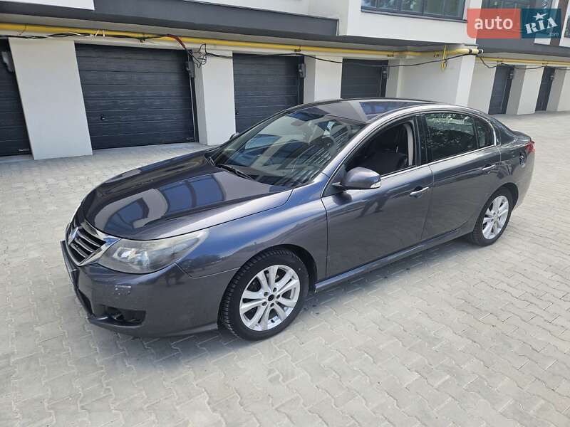 Седан Renault Latitude 2011 в Хмельницком