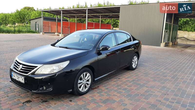 Renault Latitude 2011