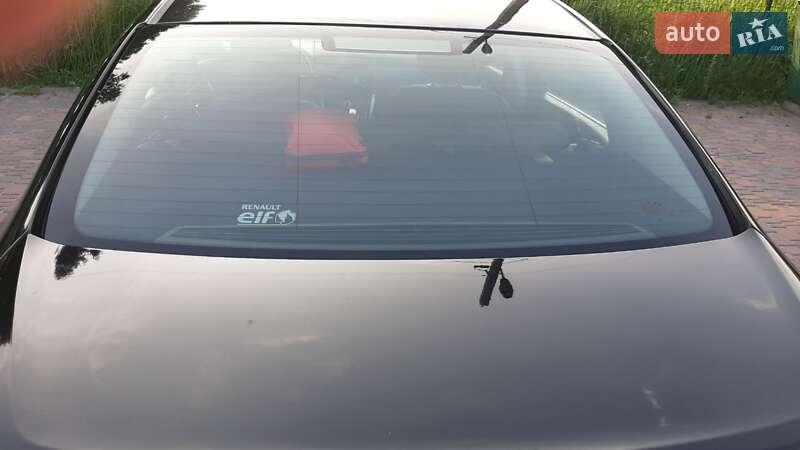 Седан Renault Latitude 2011 в Борисполе