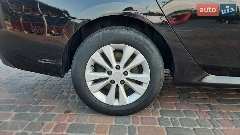 Седан Renault Latitude 2011 в Борисполе
