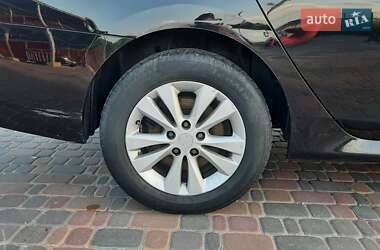 Седан Renault Latitude 2011 в 