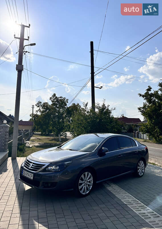 Седан Renault Latitude 2011 в Черновцах