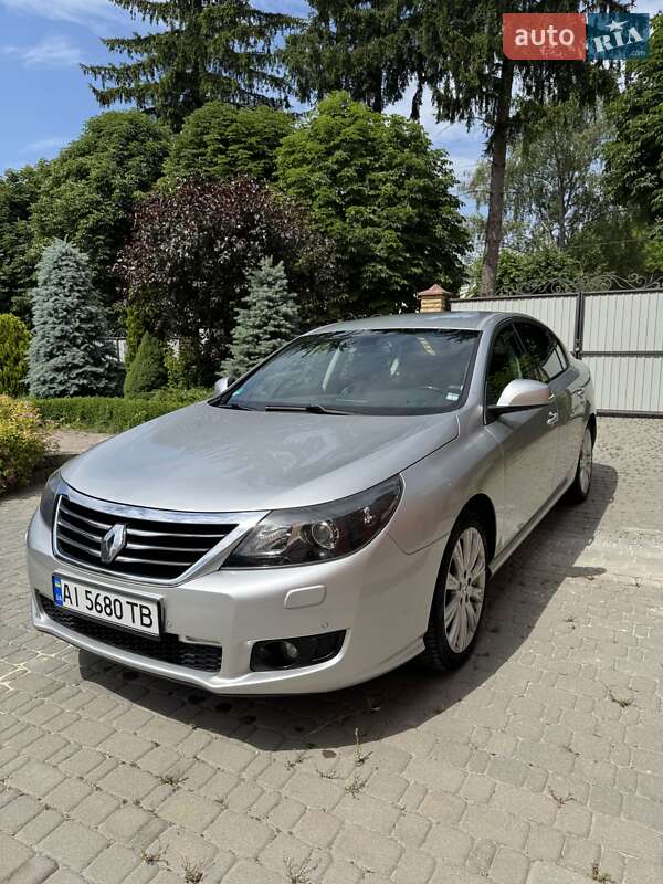 Renault Latitude 2010