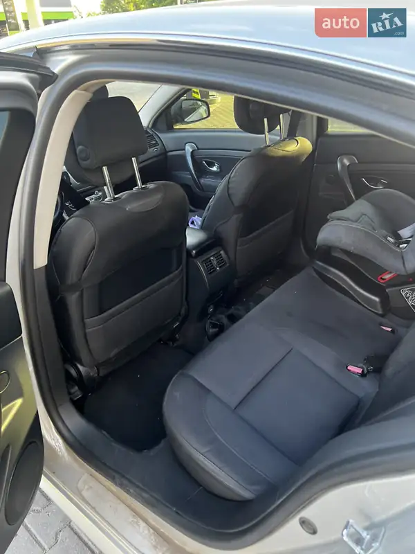 Renault Latitude 2011 VIN VF1ABL21AUC250735 фото оголошення 3 з 41