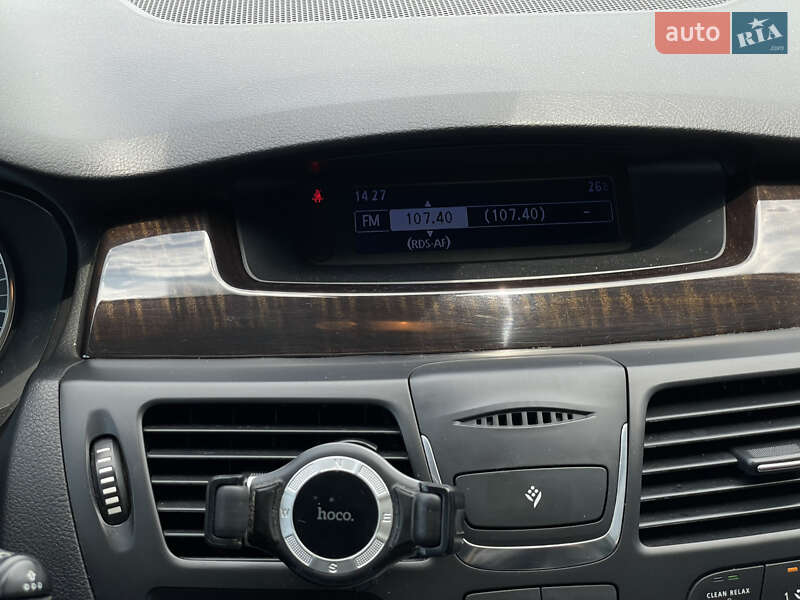 Седан Renault Latitude 2011 в Одессе