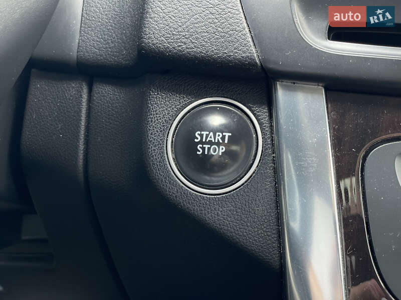 Седан Renault Latitude 2011 в Одессе
