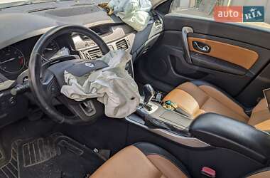 Седан Renault Latitude 2013 в 