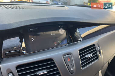 Седан Renault Latitude 2018 в 
