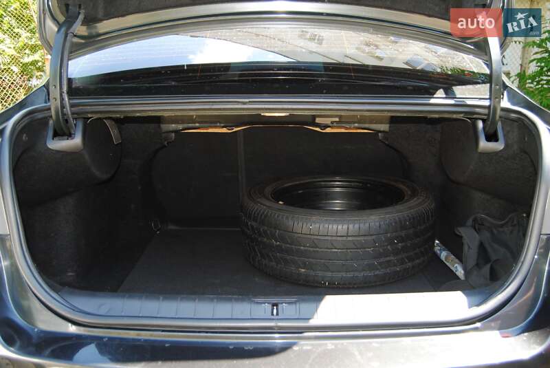 Седан Renault Latitude 2012 в Хмельницком