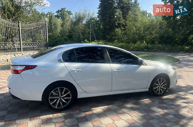 Седан Renault Latitude 2018 в 