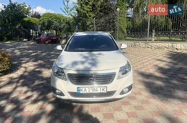 Седан Renault Latitude 2018 в 