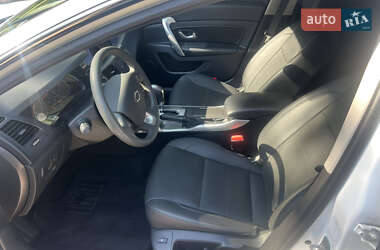 Седан Renault Latitude 2018 в 