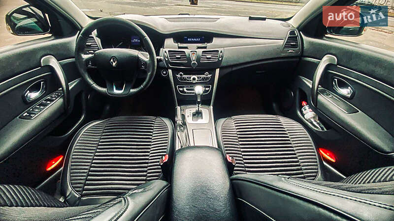 Седан Renault Latitude 2011 в Киеве