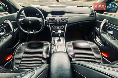 Седан Renault Latitude 2011 в 