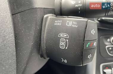 Седан Renault Latitude 2011 в 