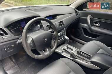 Седан Renault Latitude 2011 в 