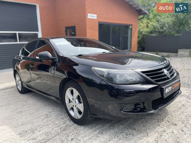 Renault Latitude 2011