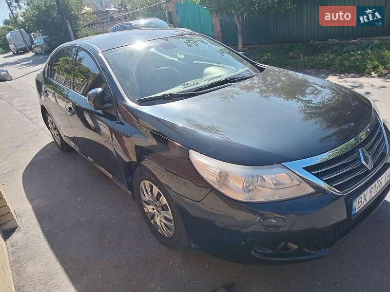 Renault Latitude 2011