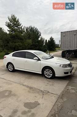 Седан Renault Latitude 2011 в Хмельницком