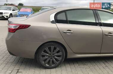 Седан Renault Latitude 2011 в 