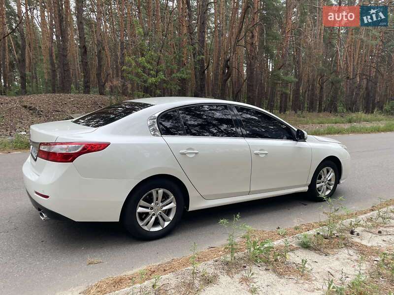 Седан Renault Latitude 2011 в Харькове