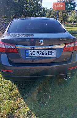 Седан Renault Latitude 2011 в Луцке