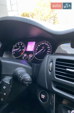 Седан Renault Latitude 2012 в 