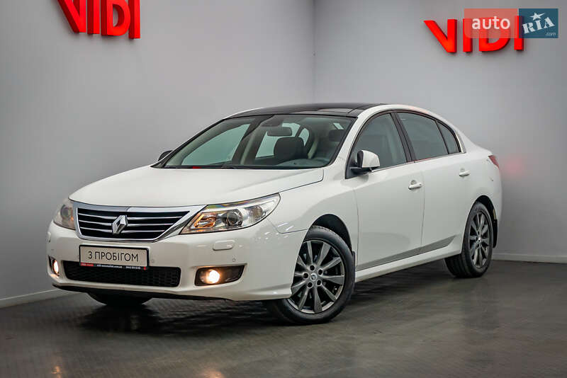 Renault Latitude 2012